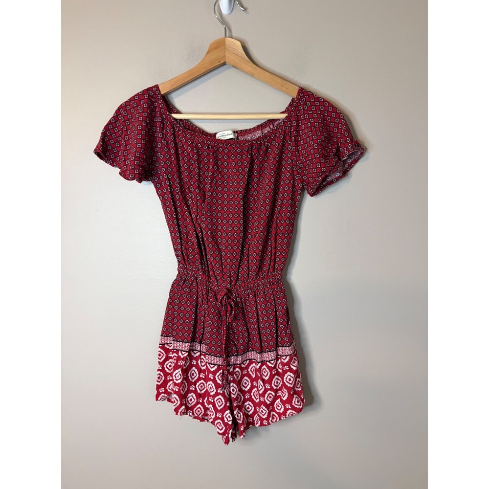 Abercrombie & Fitch Romper Womens Size S Red Geometric Excellent Condition